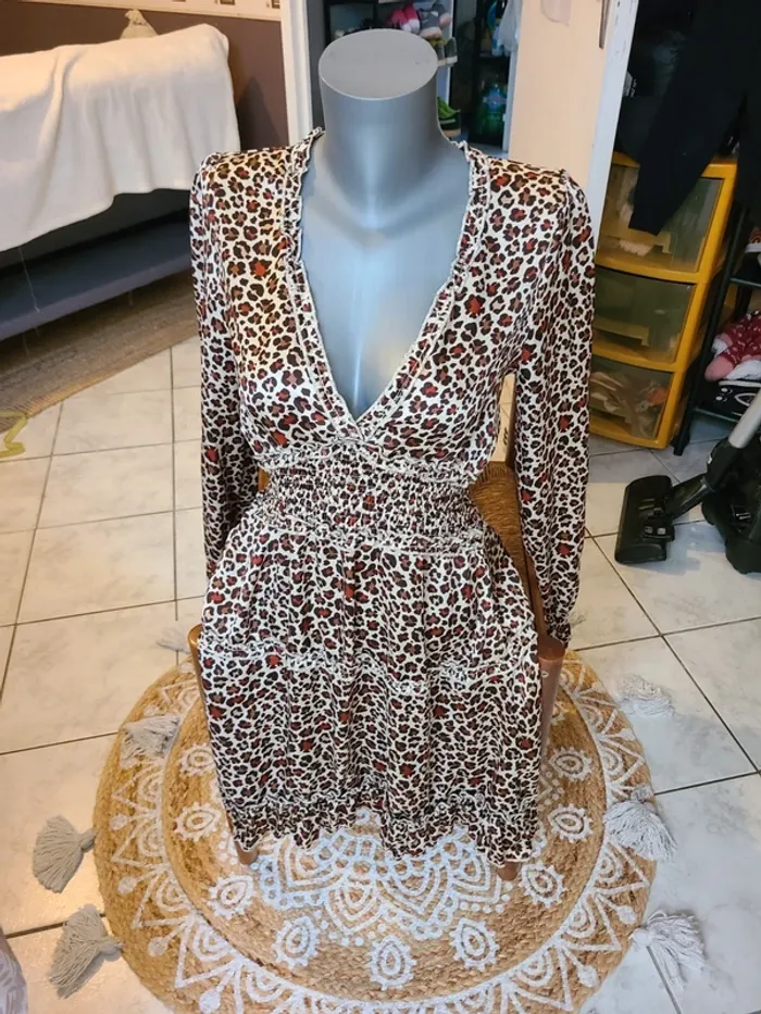 Belle robe léopard S/M