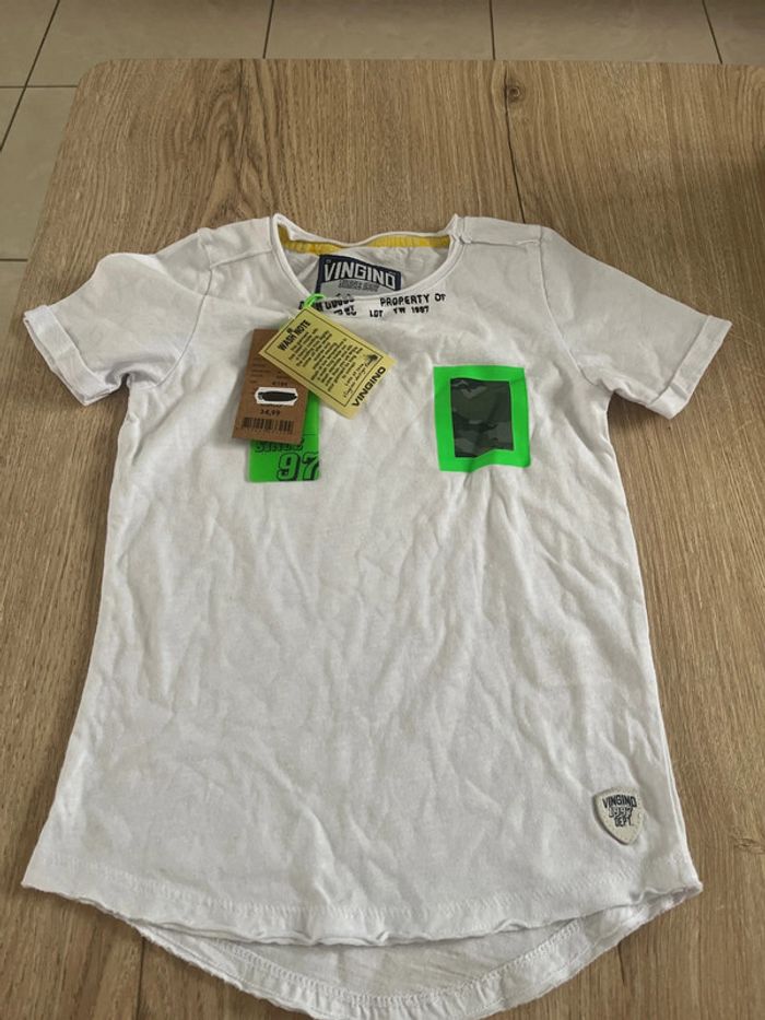 TEE shirt Vingino neuf taille 4 ans