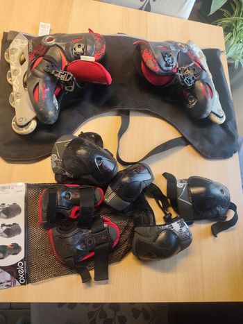 Roller Oxelo 34 36 noir et rouge avec sac de transport et set de protection XS