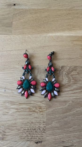 Boucle d’oreille rose moa