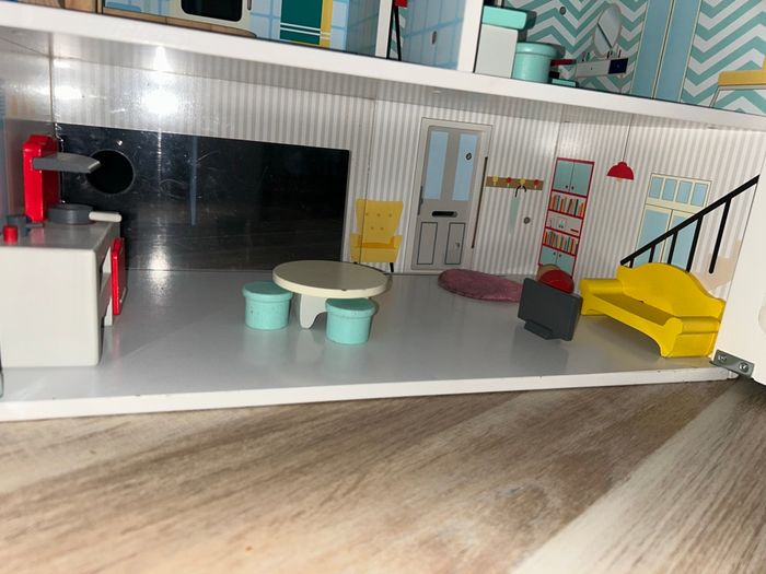 Maison de poupée en bois - photo numéro 6