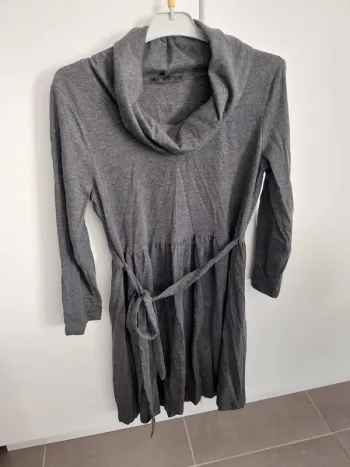 Robe gris fonce TM