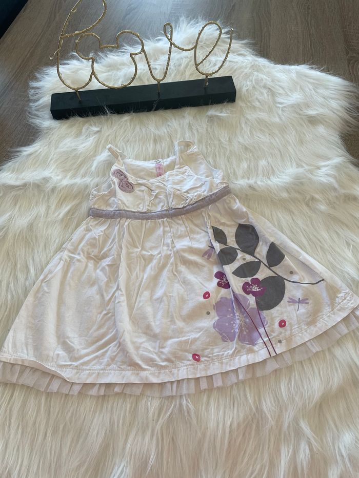 Très jolie robe été taille 12 mois de chez gemo
