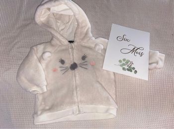Veste à capuche 6 mois