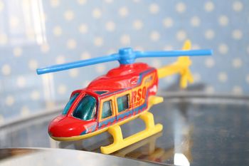 Hot wheels hélicoptère miniature