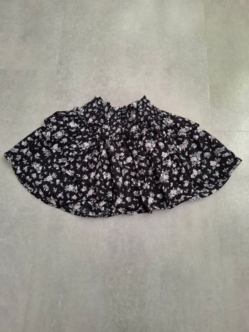 Jupe tape à l'oeil  3 ans