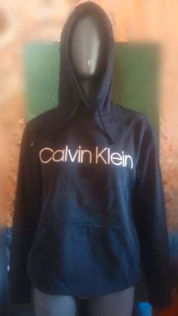 Sweat à capuche Calvin Klein noir très bon état