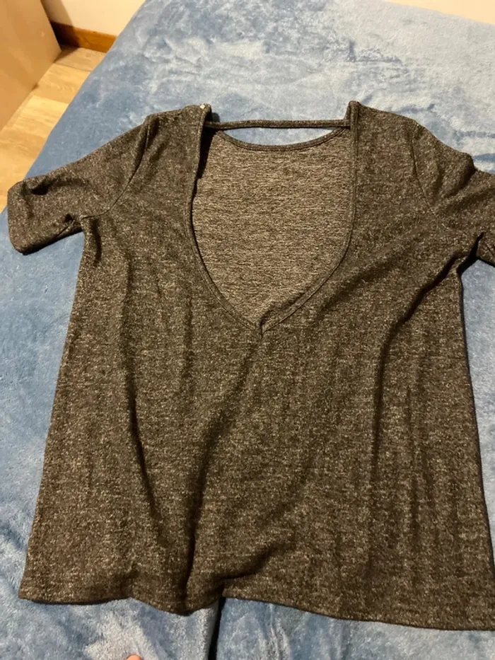 T shirt dos nu - photo numéro 3