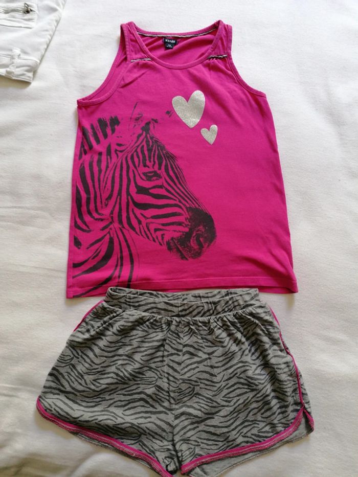 Pyjama short complet zèbre Kiabi taille 10 ans