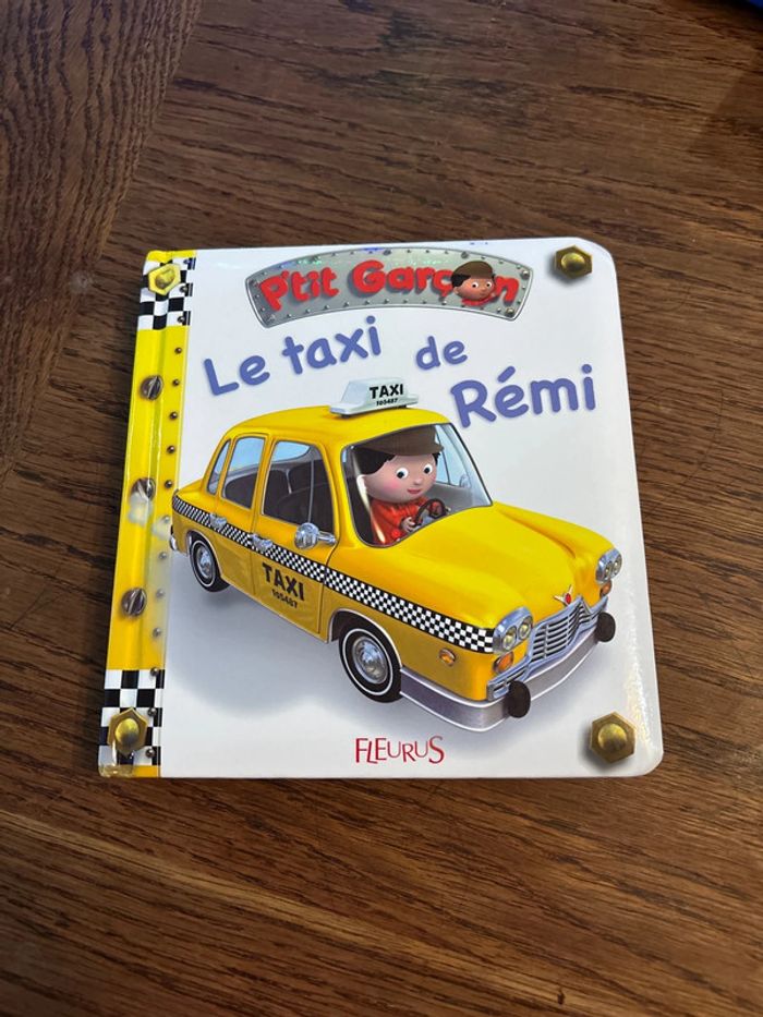 Livre, petit garçon, le taxi de Rémi