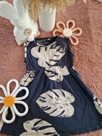 Robe bleue avec feuilles_4ans
