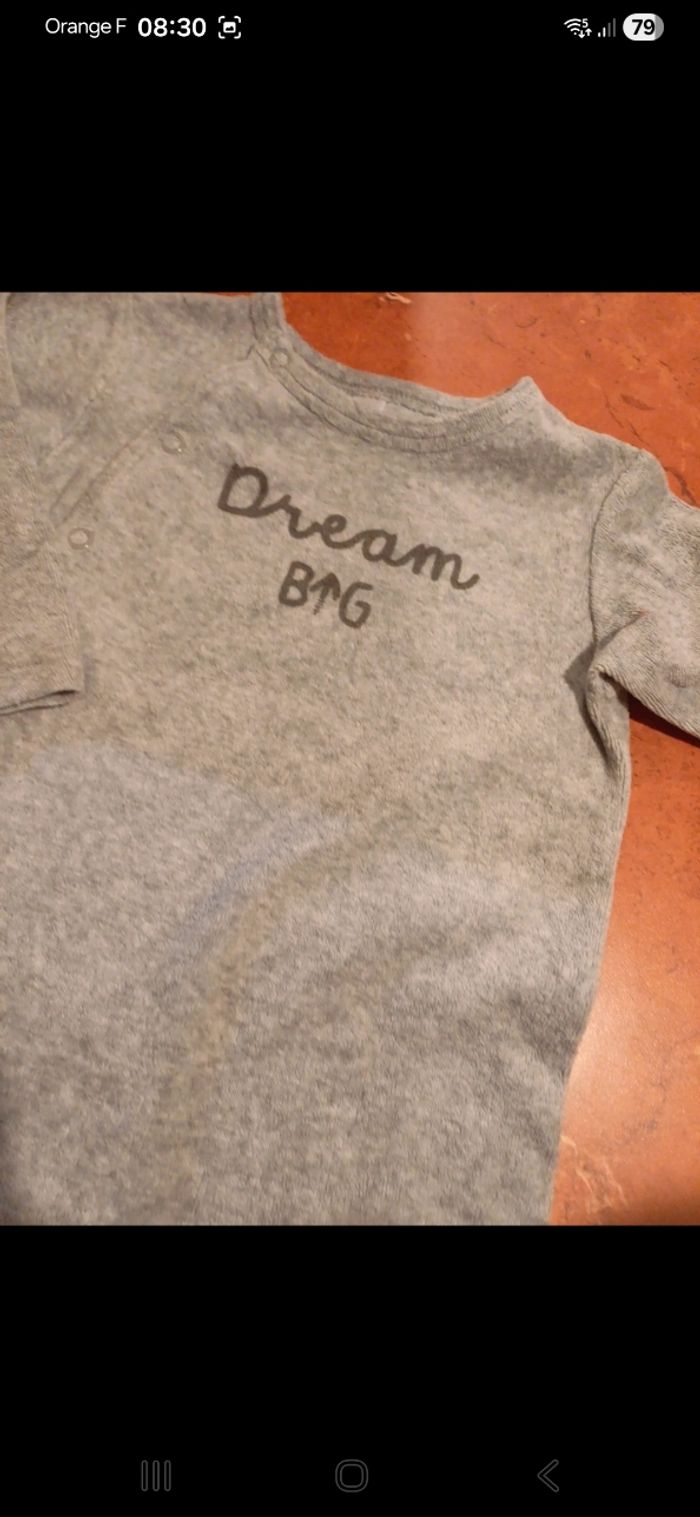 Pyjama bébé taille 12 mois - photo numéro 2