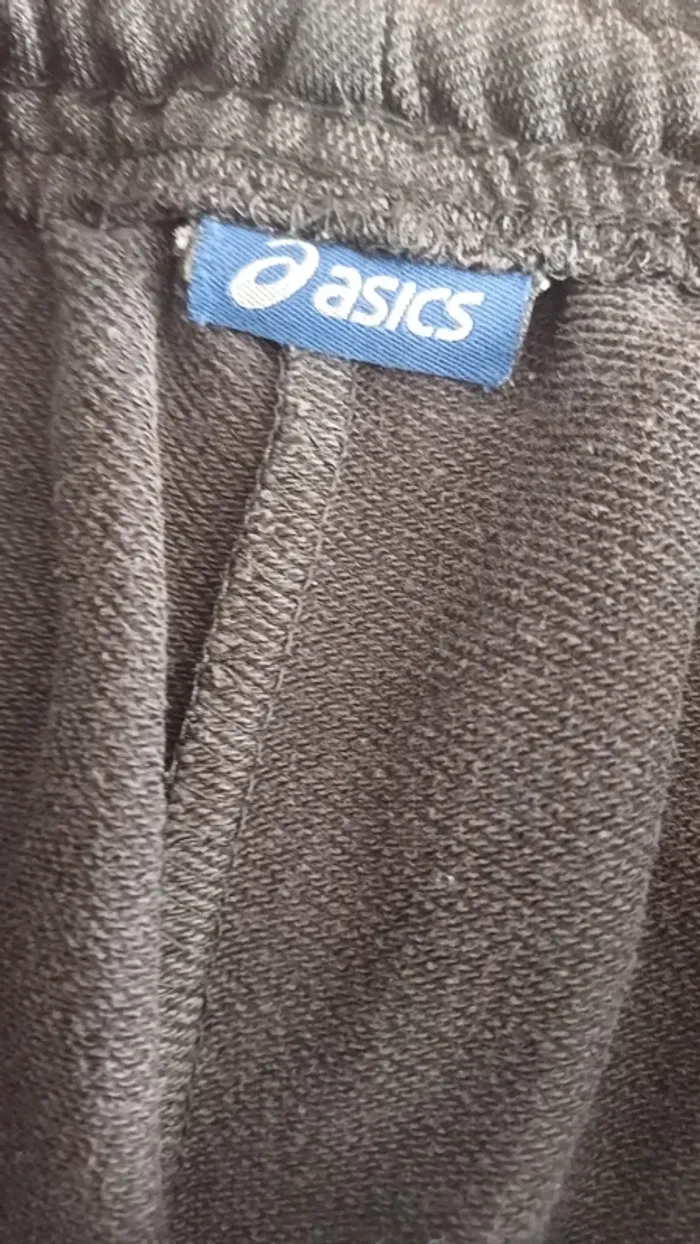 Jogging Asic taille 40-42 - photo numéro 2