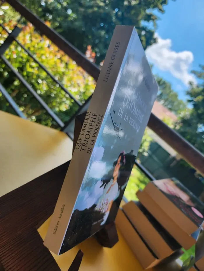 Livre broché "que l'amour triomphe de la violence" de Liliane Guises - photo numéro 2