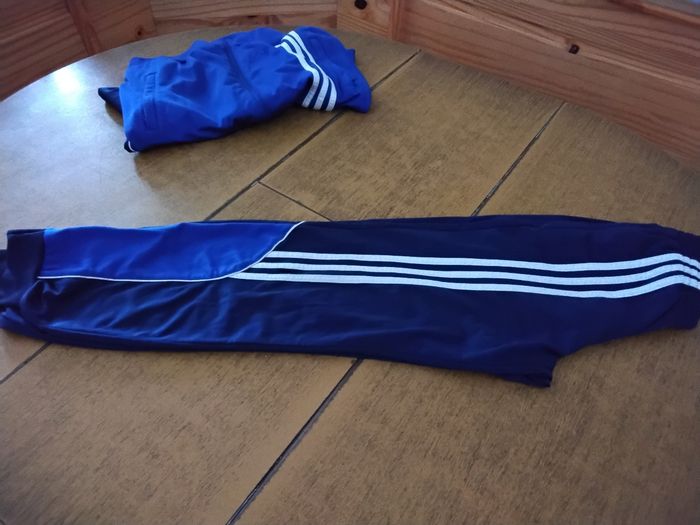 Survêtement Adidas 12 ans - photo numéro 5