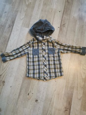 chemise à capuche