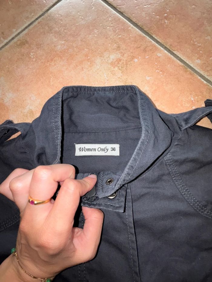 Veste noire - photo numéro 3