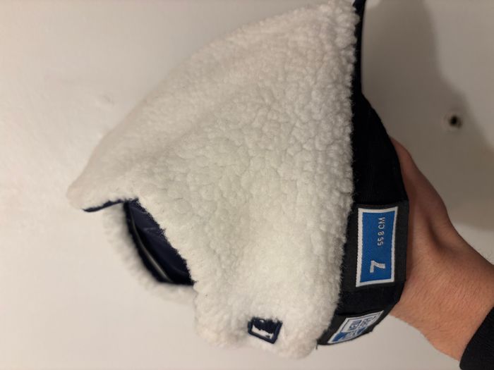 Casquette New Era 59FIFTY vintage "Atlanta Braves" édition hiver avec cache-oreilles - photo numéro 9