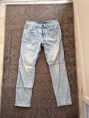 Jean slim Old Navy délavé clair – Taille W29 L32 – Très bon état