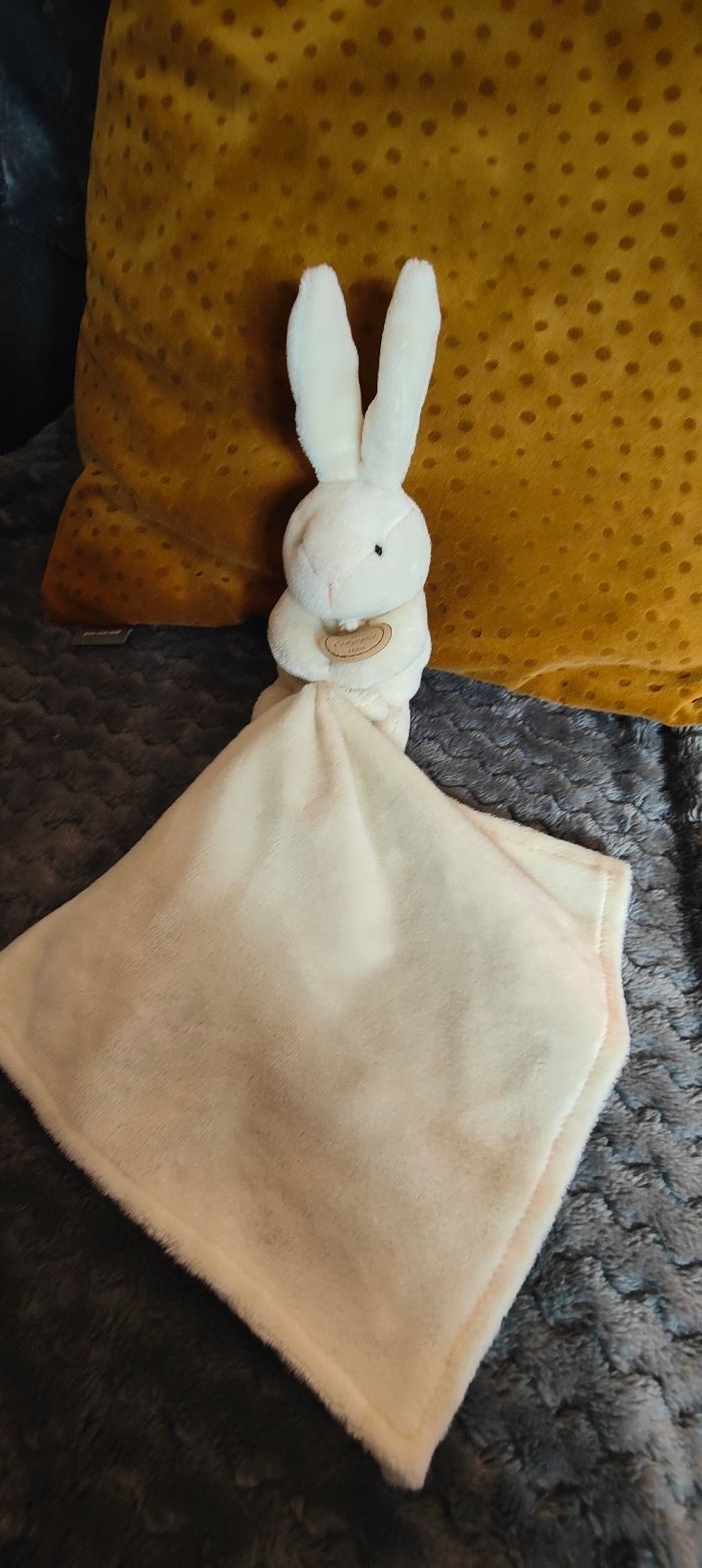Lapin blanc beige doudou et compagnie