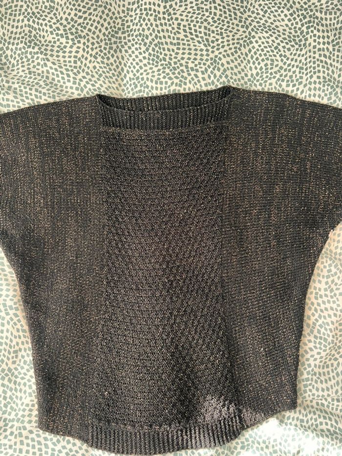 Pull chauve souris gémo taille L noir et or