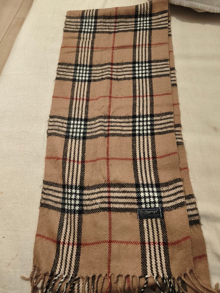 Écharpe Burberry - photo numéro 2