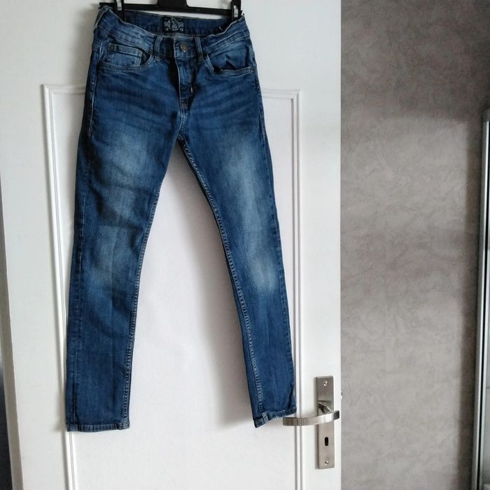 Jean fille ado taille 146 soit 11 ans C&A