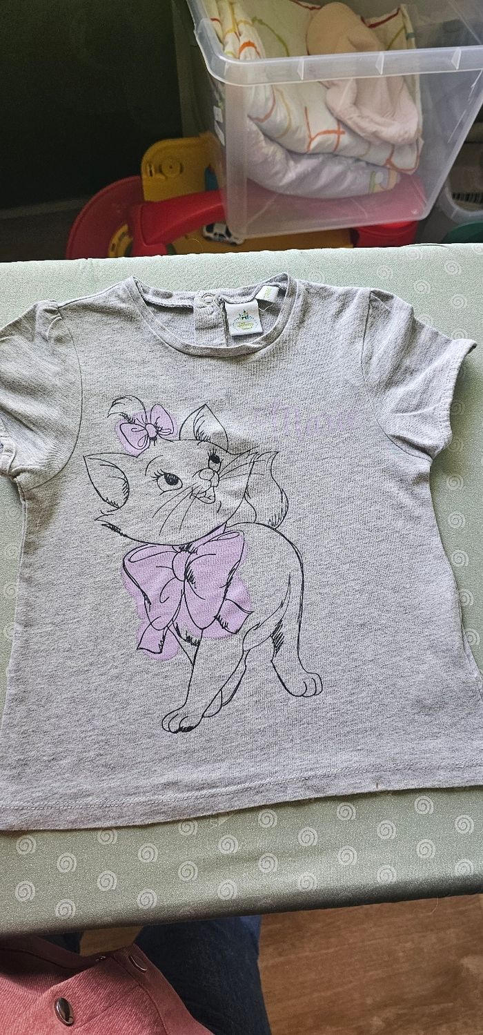 T-shirts fille Disney 92cm - photo numéro 2