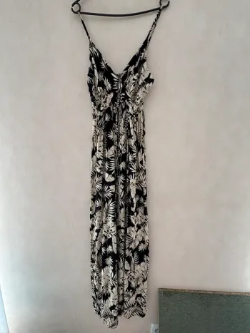 Robe longue d’été noir et beige Taille Unique