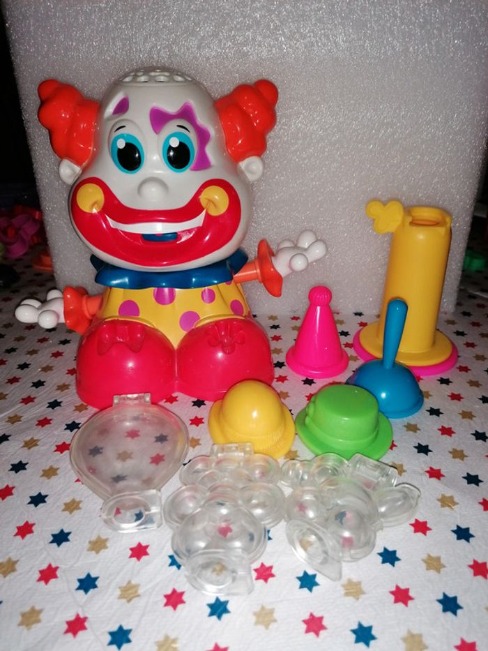 Clown Playdoh