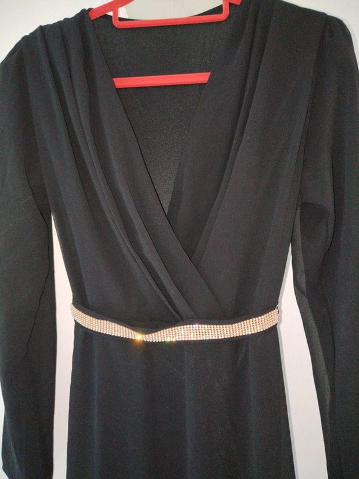 Robe de soirée longue avec ceinture à nouer noire - photo numéro 2
