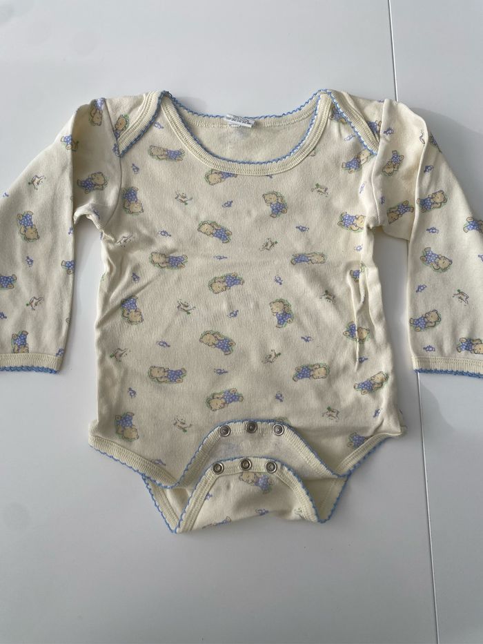 Lot bodies 18 /24 mois - photo numéro 4