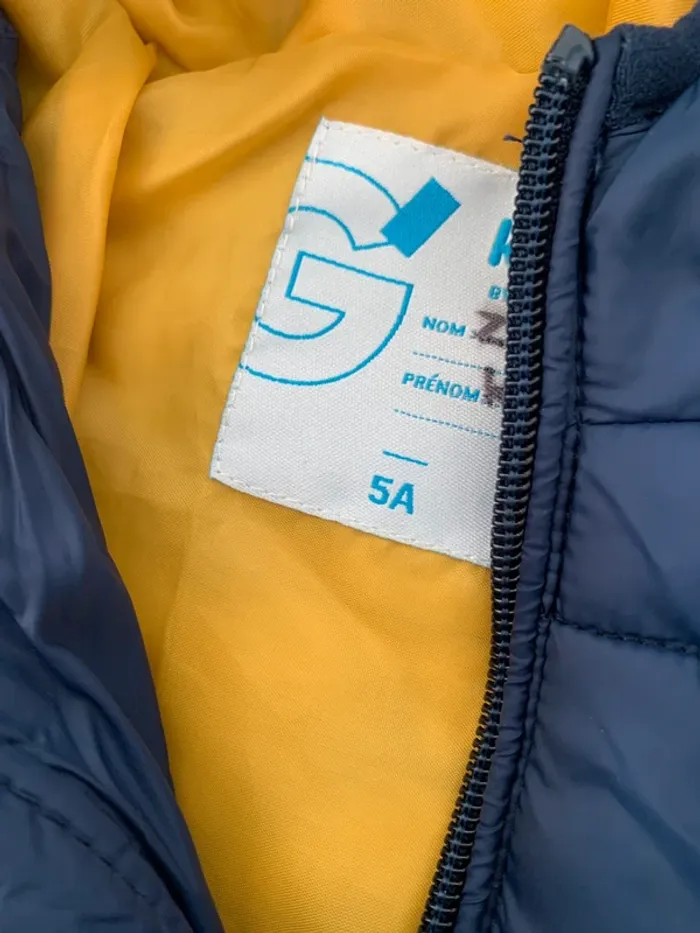 Veste doudoune de voyage Gémo taille 5 ans - photo numéro 3
