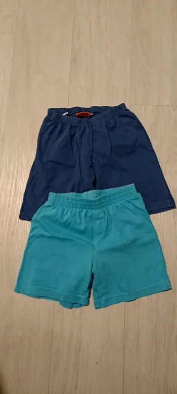 Lot de 2 shorts tissu 5 ans