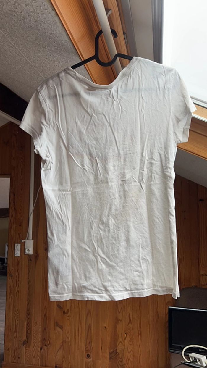 T-shirt Lévis taille s - photo numéro 3