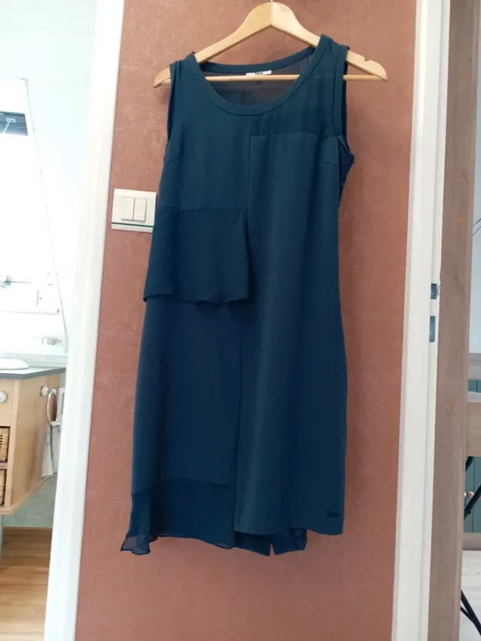 Robe midi sans manches