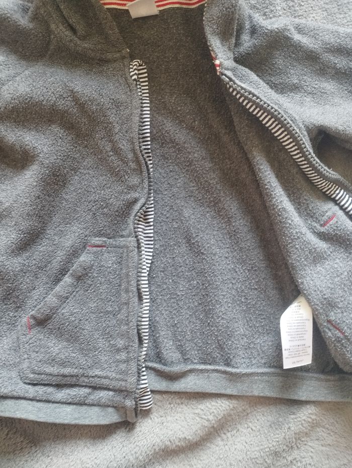 Sweat zippé 24 mois  ⛵ - photo numéro 3