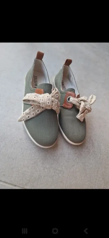 Basket armistice taille 37 neuf sans étiquette
