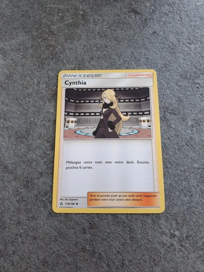 Carte Pokemon Dresseur Cynthia