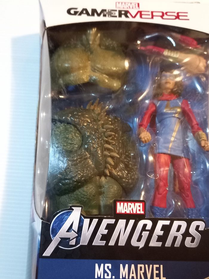 Marvel legend serie ms marvel - photo numéro 2