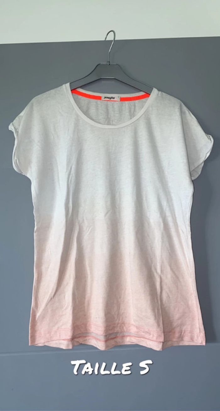 T-shirt dégradé rose et blanc