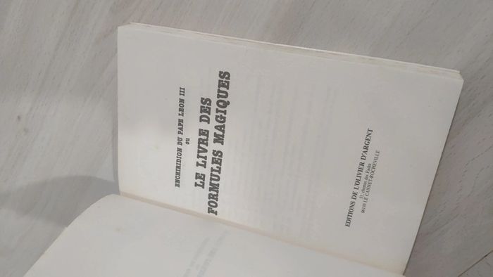 Livre Enchiridion du pape Léon III ou livre des formules magiques - photo numéro 7