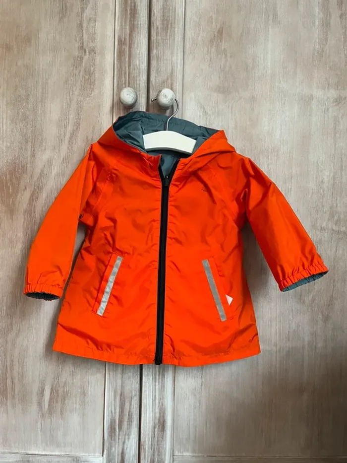 Imperméable double face t. 18 mois