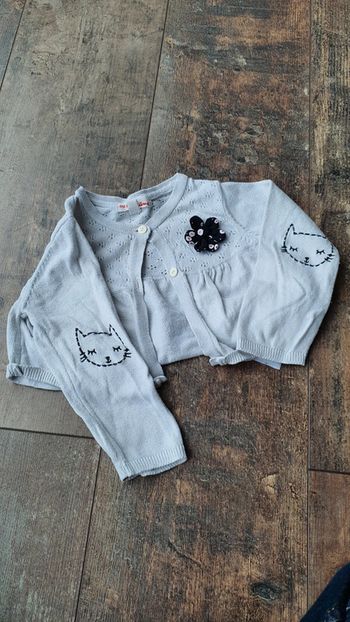 Gilet dpam 18 mois en très bon état