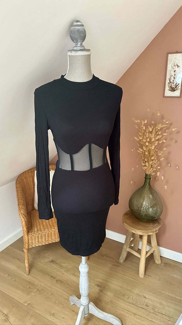 💜 Robe longue noir et transparentes Shein taille 36 💜 - photo numéro 2