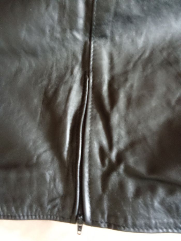 Jupe 100/ cuir - photo numéro 2