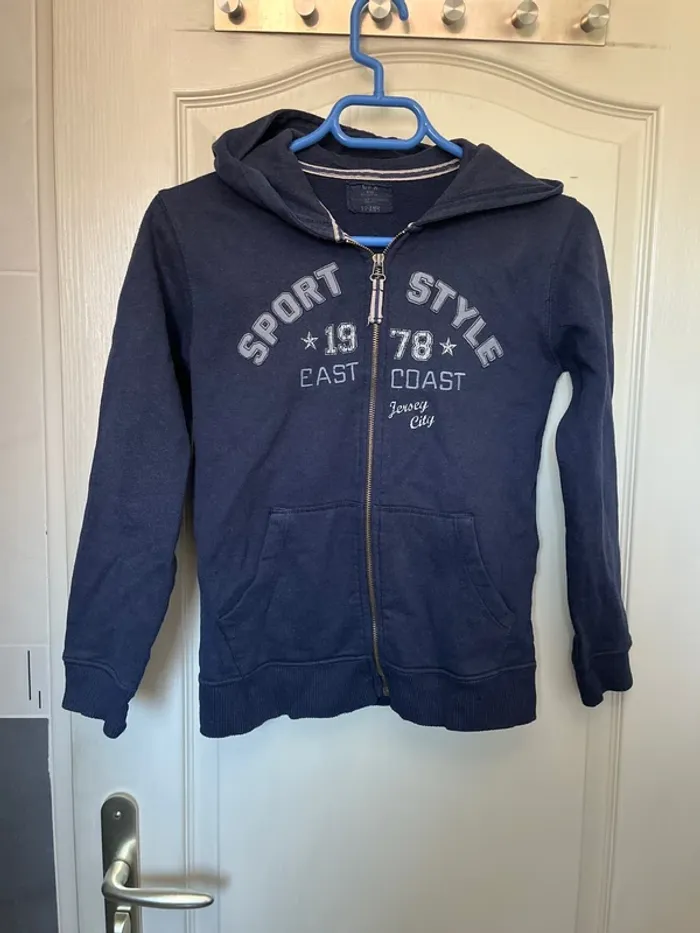 Gilet zippé CFK taille 12 ans