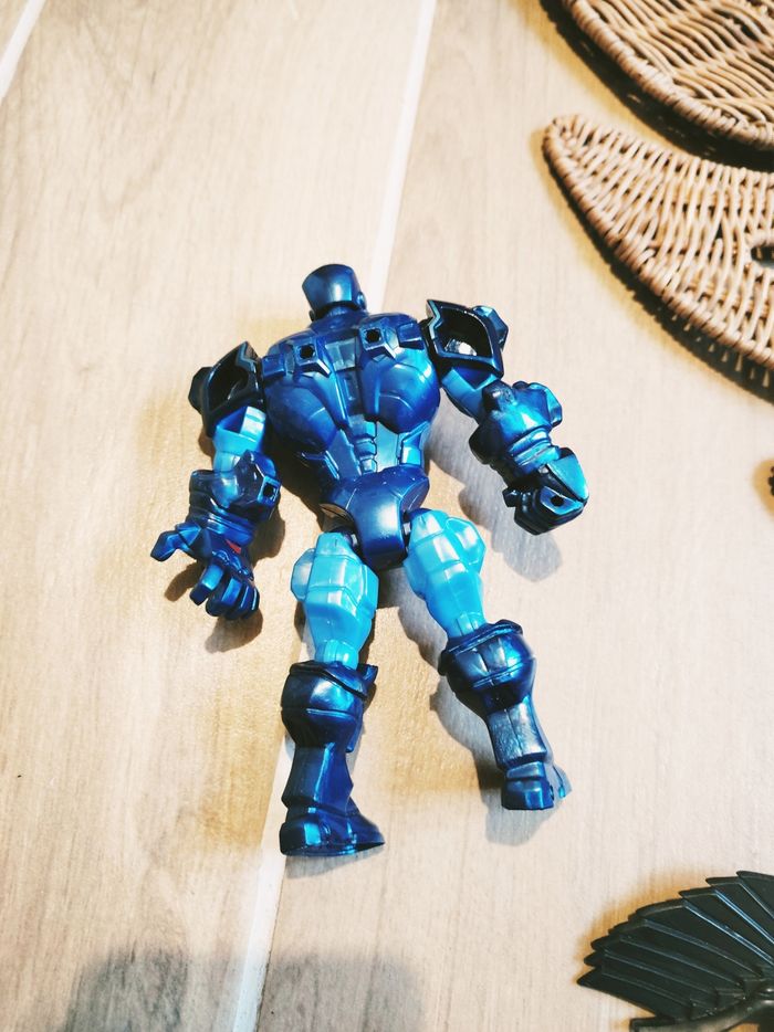 💫Lot de 2 figurines super hero mashers Iron Man stealth furtif et Faucon/ Falcon Avengers - photo numéro 5