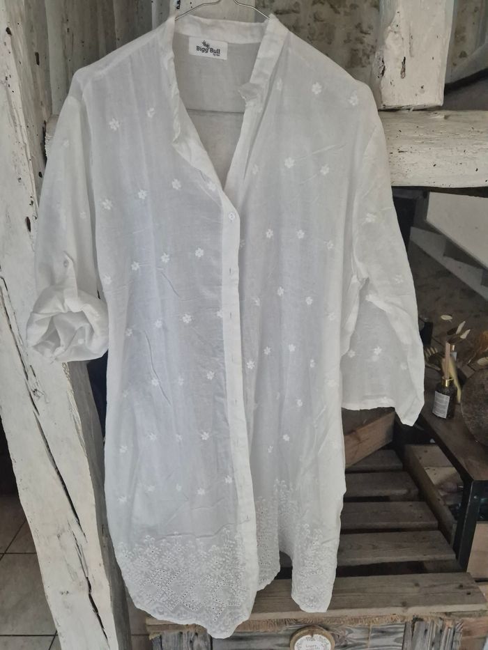 Chemise sortie de plage