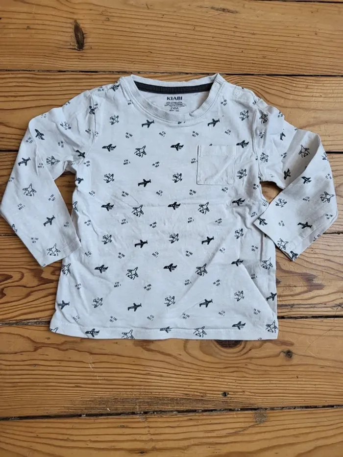 T-shirt avions 2 ans